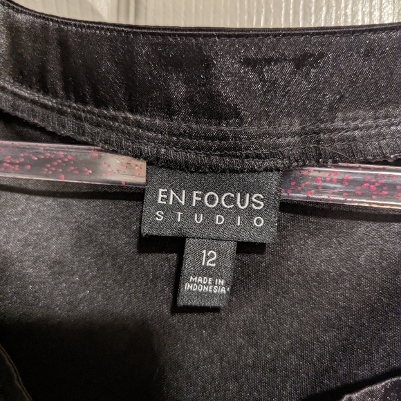 Black Dress - Picture 3 of 3